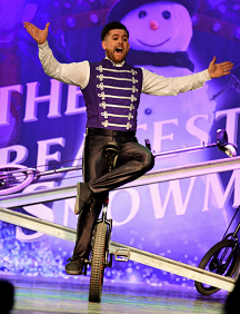 Joel-Hatton_Unicycle_-Photo-By-Andrew-Payne