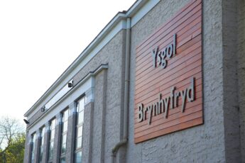 Mitsubishi Electric heat pumps installed in school