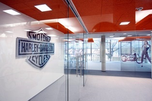 Knauf AMF creates impact with its cutting-edge acoustic solutions at Surface Design Show