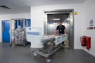 Stannah 2000kg goods passenger lift – supporting King’s College Hospital with a goods-accompanied lift solution
