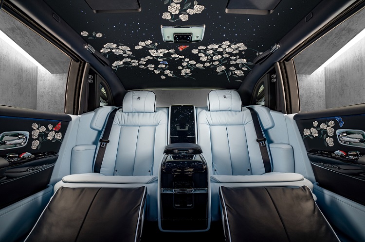 THE MILLION STITCH ROLLS-ROYCE PHANTOM