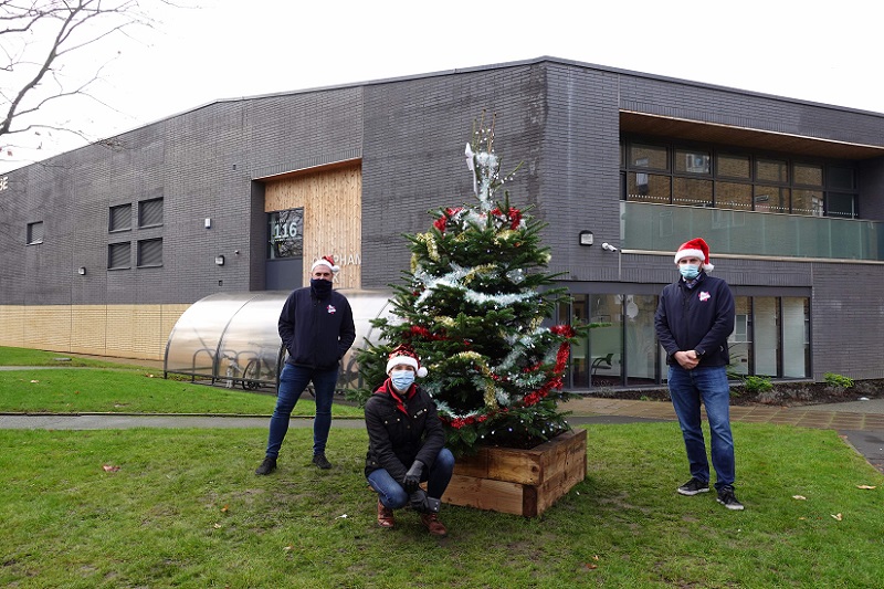 Pinnacle offers support to Metropolitan Thames Valley Housing (MTVH) Christmas Community Value Drive