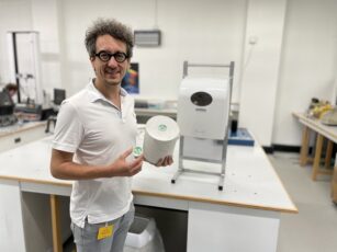 How Loic Wozny drew on his skills and experience to develop the game-changing recyclable core plug at Kimberly-Clark Professional™